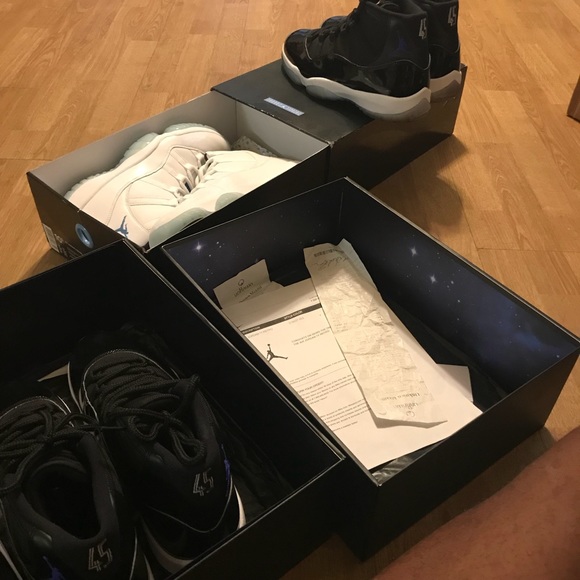 Air Jordan Space Jam 11 - Picture 4 of 6